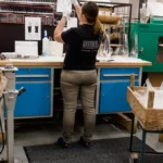 Tumehall pärl siseruumi porimatt (Black-Pearl)