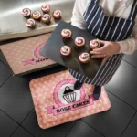 Roosa logoga ergonoomiline matt pagariäris või koduköögis